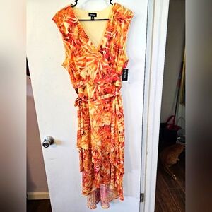 Sleeveless dress in beautiful fall colors